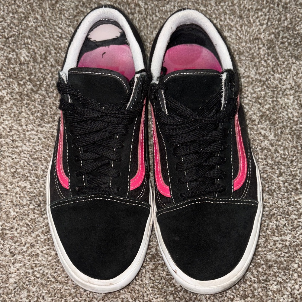 Vans Black and Pink Low-Top Sneakers - Picture 3 of 3